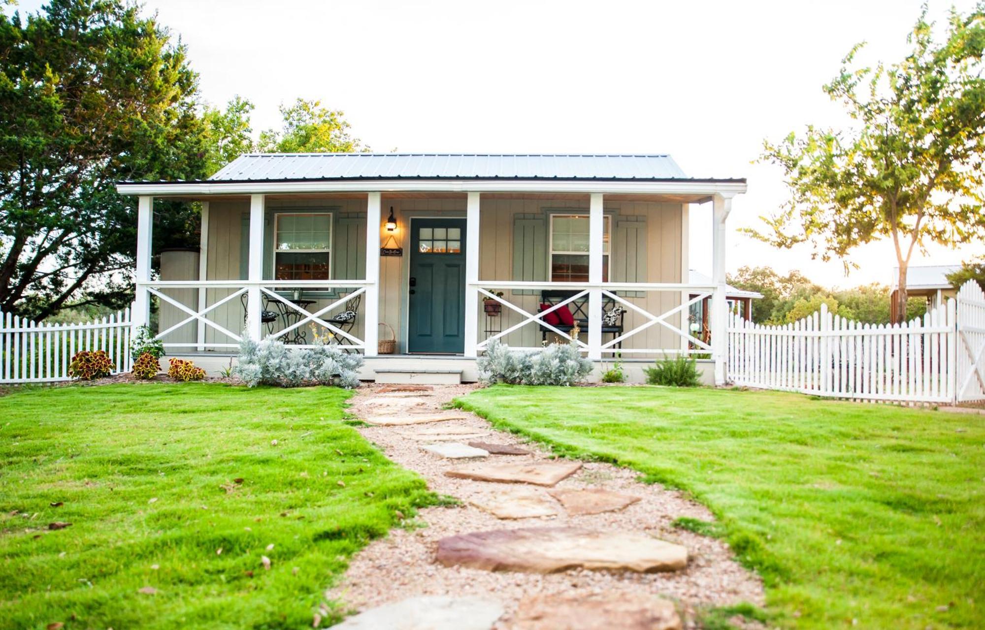 The Alexander At Creek Road Hotell Dripping Springs Exteriör bild