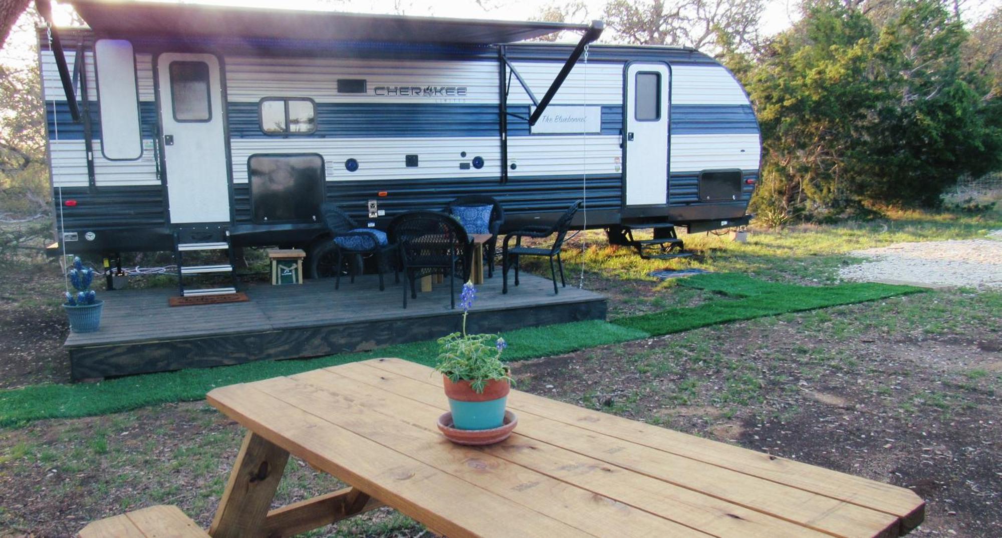 The Alexander At Creek Road Hotell Dripping Springs Exteriör bild