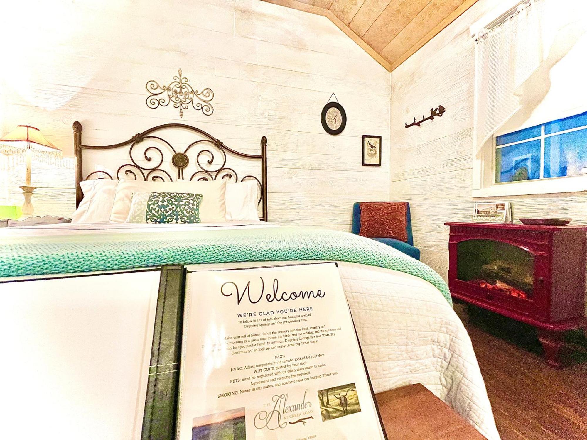 The Alexander At Creek Road Hotell Dripping Springs Exteriör bild